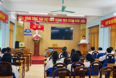 TRƯỜNG THPT GIA VIỄN B GẶP MẶT, ĐỘNG VIÊN  ĐOÀN TUYỂN HỌC SINH THAM GIA CUỘC THI OLYMPIC TÀI NĂNG TIẾNG ANH QUA GIẢI TOÁN VÀ CÁC MÔN KHOA HỌC TỰ NHIÊN NĂM HỌC 2025 – 2026